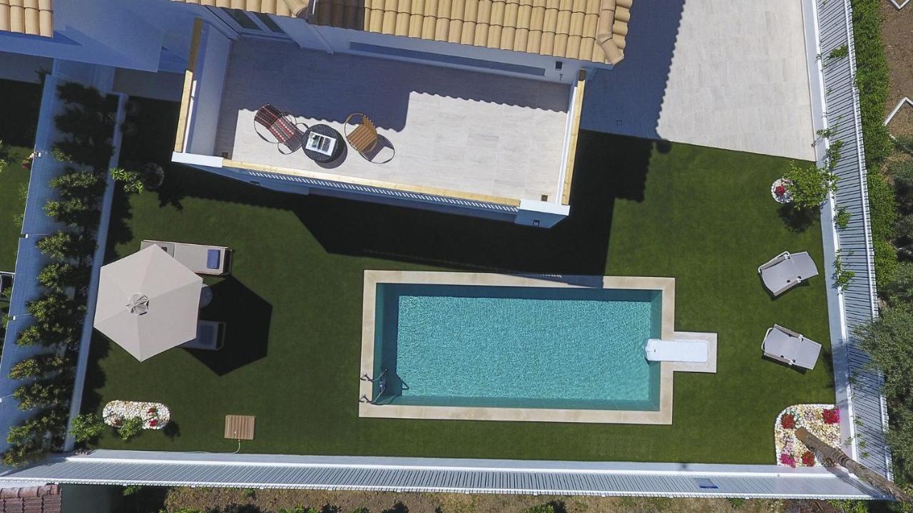 The Quad Luxury Villas Лигия Экстерьер фото